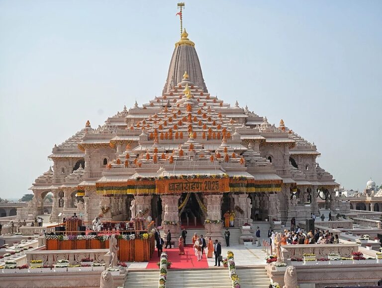 अयोध्या राम मंदिर: वीआईपी पास व्यवस्था में भारी फेरबदल, चंदा चोरी विवाद के बाद ट्रस्ट का बड़ा एक्शन!
