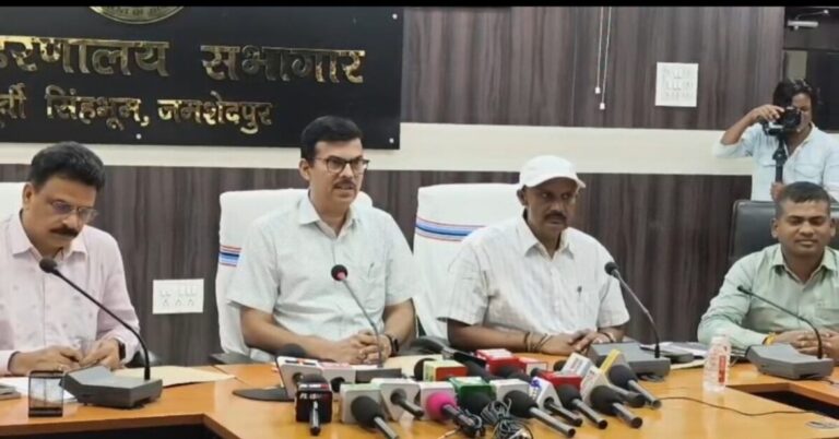 वोटर लिस्ट से नाम गायब होने पर न हों परेशान : स्पेशल इंटेंसिव रिवीजन (SIR-2026) को लेकर जरूरी बातें, जानें कैसे और कब जुड़वाएं अपना नाम