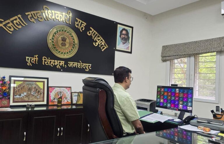 Jamshedpur DC ने Voter List में नाम जोड़ने में तेजी लाने का दिया निर्देश, 24 तक मांगा प्रमाण पत्र