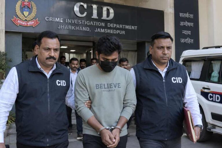 Jharkhand CID ने JPSC -JSSC भर्ती परीक्षाओं में अनियमितताओं के मामले में मानगो के ऋतिक रोशन को किया गिरफ्तार