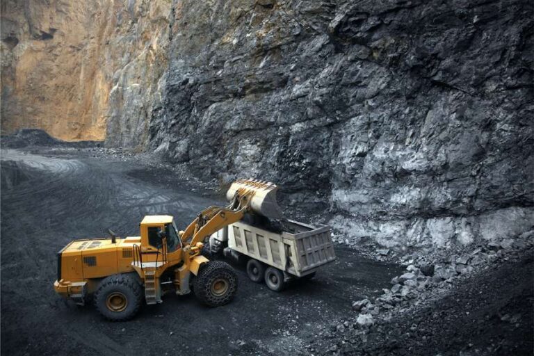 Jharkhand: झारखंड समेत देशभर की 25 Mines की करेगा नीलामी, इनमें से 21 नयी खदान, 47,500 करोड़ राजस्व मिलने का अनुमान