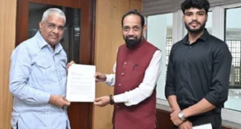 jamshedpur: धालभूमगढ़ एयरपोर्ट की एनओसी पर केंद्र का आश्वासन, सांसद विद्युत वरण महतो ने केंद्रीय मंत्री से मिलकर रखी मांग, हाथी कॉरिडोर का मुद्दा भी उठा
