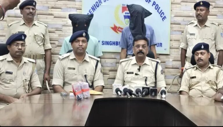 MGM अस्पताल के पास नशे का कारोबार! रिपीट कॉलोनी में छापेमारी, 510 पुड़िया ब्राउन शुगर जब्त, दो आरोपी गिरफ्तार, मोबाइल और पल्सर जब्त