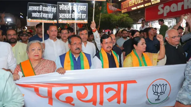 दिल्ली में सियासी संग्राम, 1984 के सिख विरोधी दंगों के जख्मों के बीच दिल्ली में 1 नवंबर को महामार्च का एलान