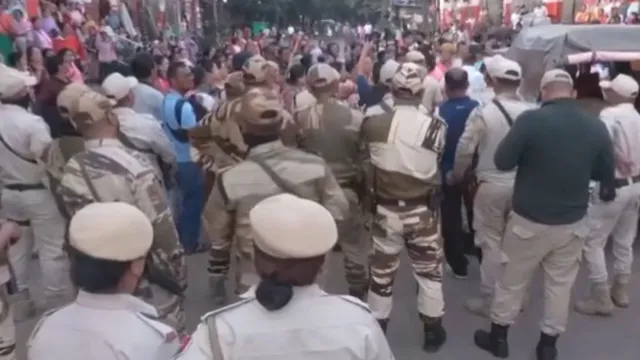 मणिपुर में फिर गरमाया माहौल: जंगल में लकड़ी बीनने गए लोगों पर खूनी हमला, 4 की मौत; आक्रोशित भीड़ सीएम आवास के बाहर लाई शव