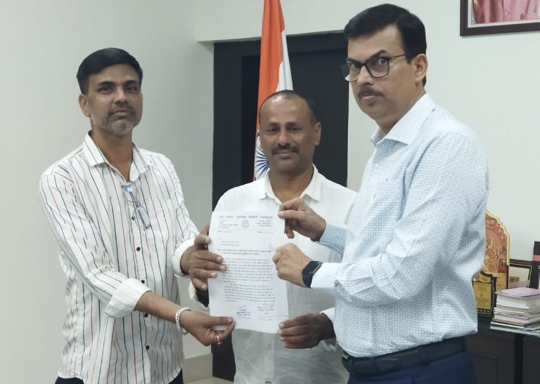 पेंशन के लिए लंबा इंतजार खत्म: दीपावली और छठ से पहले बागबेड़ा के लाभुकों के खातों में जल्द आएगी राशि, डीसी ने दिया भरोसा